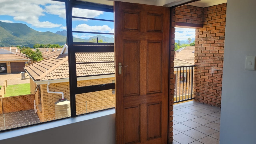 To Let 2 Bedroom Property for Rent in George East Western Cape